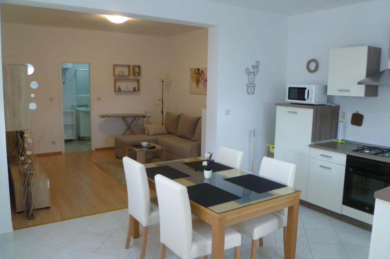 Apartments With A Parking Space Sali, Dugi Otok - 8154 Exterior photo