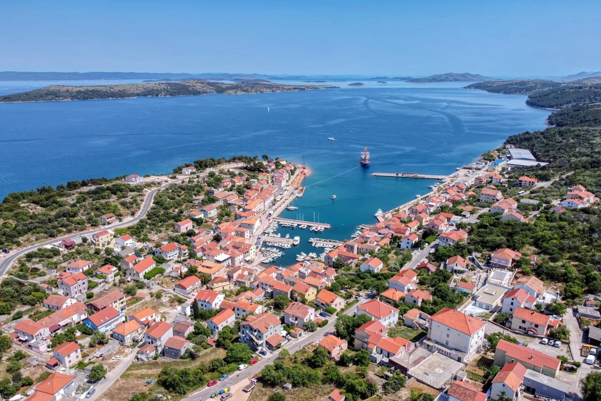 Apartments With A Parking Space Sali, Dugi Otok - 8154 Exterior photo